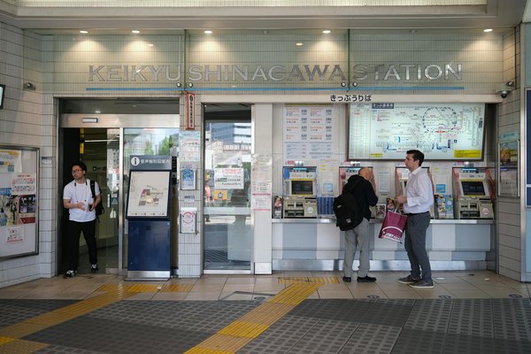 Séjour au bord des piscines à débordement des hôtels de luxe